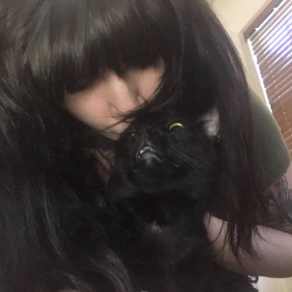 Meet your Posher, Tia